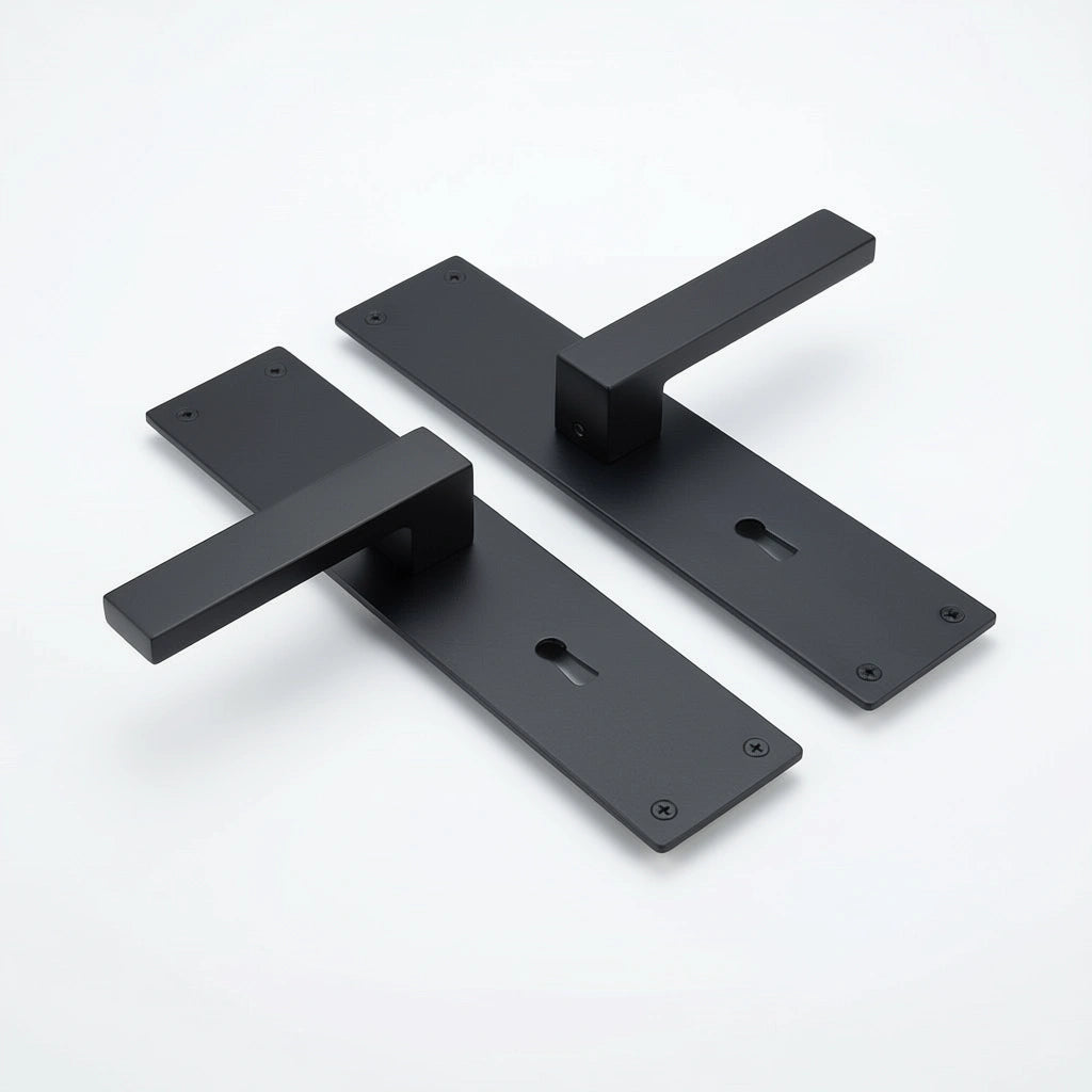 Deurkruk Amsterdam op Schild – Zwart | Tijdloos Design & Duurzame Kwaliteit