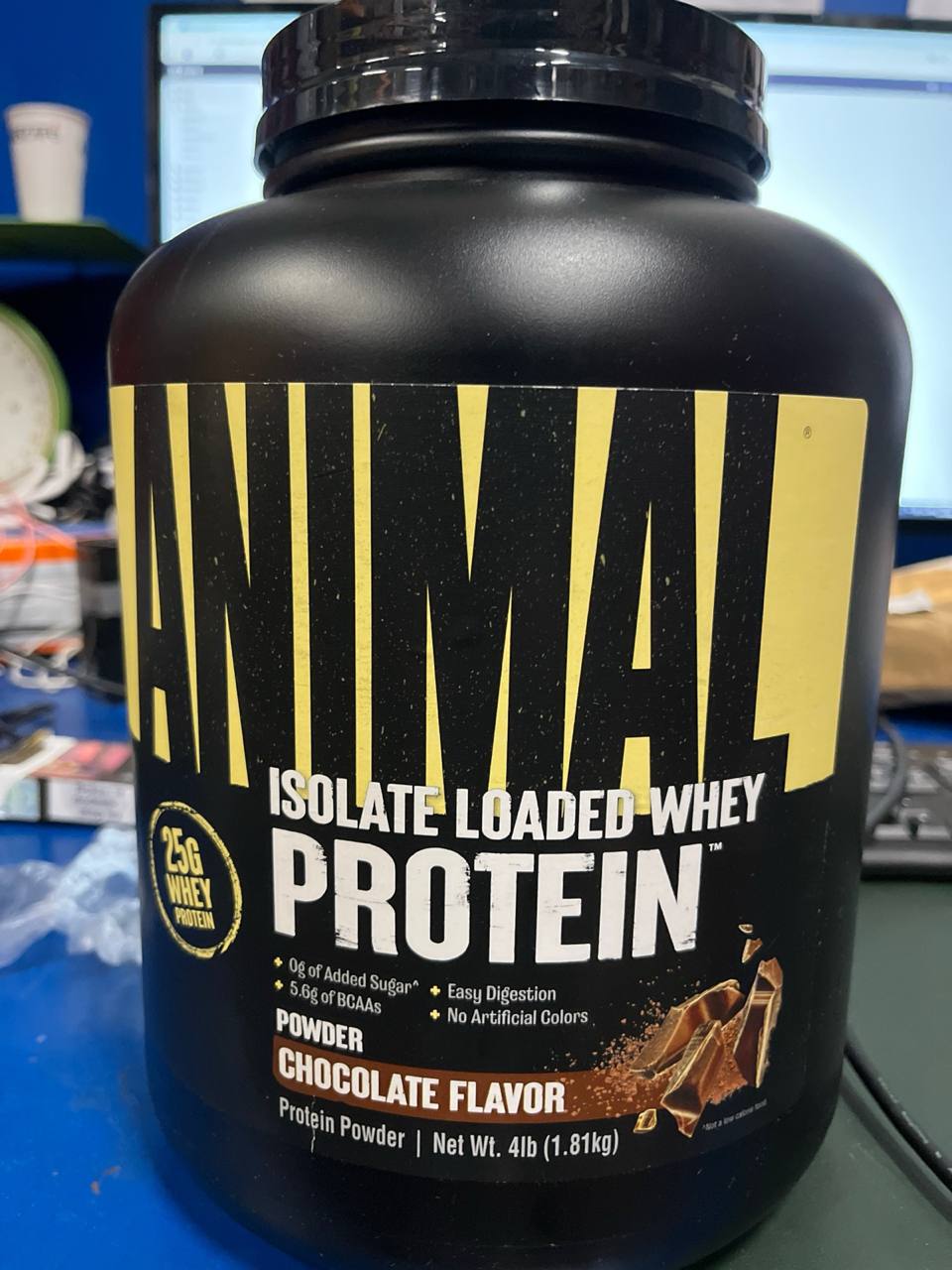 Animal Whey Isolate Proteïnepoeder - Boordevol spieropbouw en herstel voor en na de training met spijsverteringsenzymen voor mannen en vrouwen - 25 g proteïne, geweldige smaak, weinig suiker - Chocolade 4 lbs